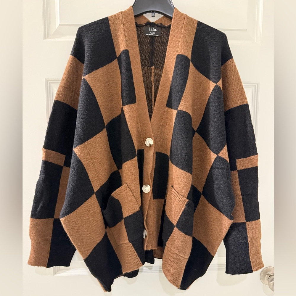 NWOT Dressed in LALA Black and Brown Checkered Cardigan! L/XL